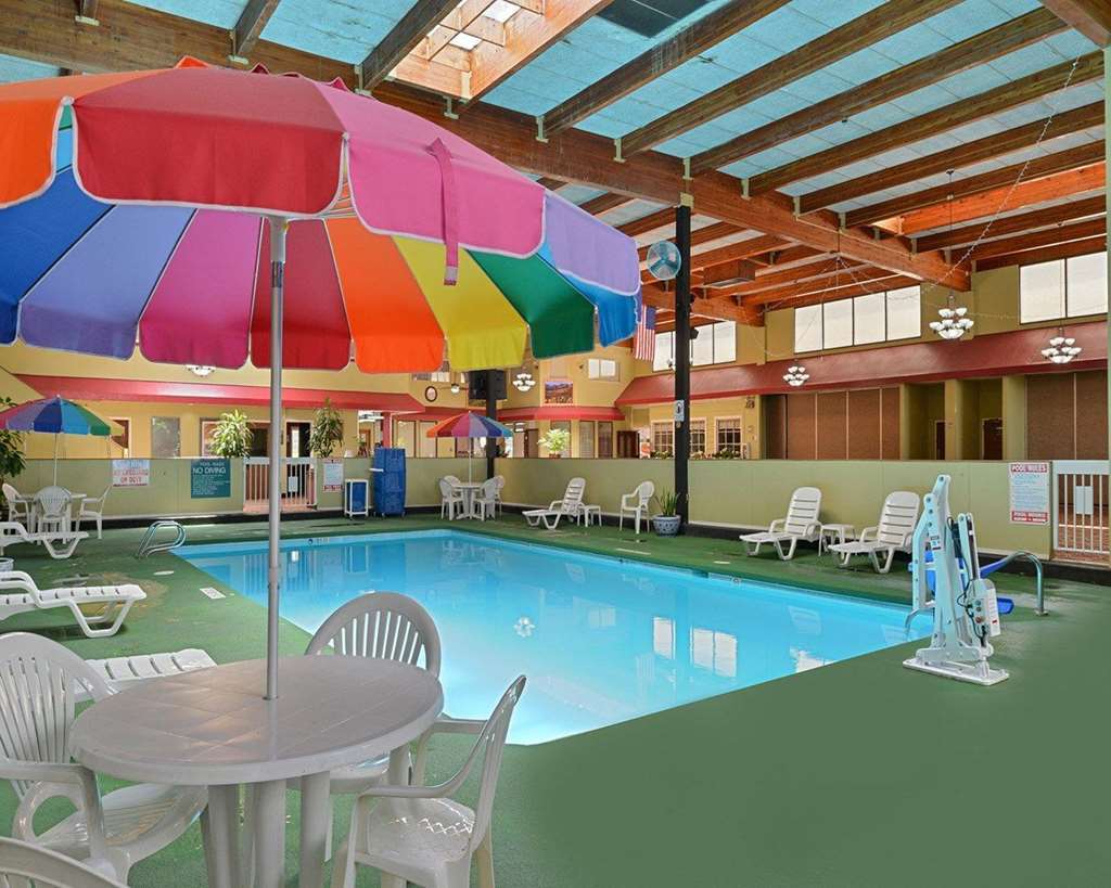 Quality Inn טרינידד מתקנים תמונה